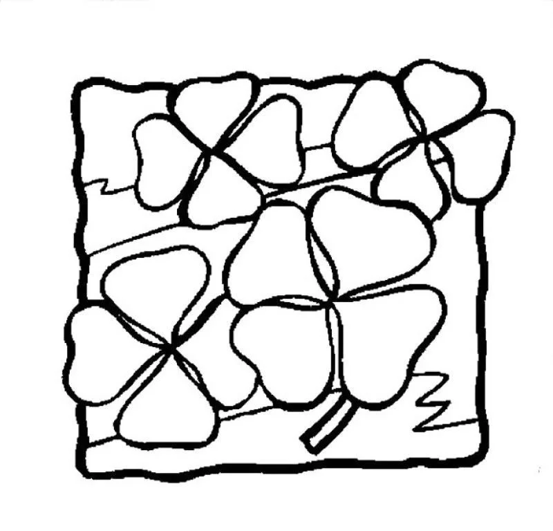Desenhos de Trevo de Quatro Folhas Para Colorir 12